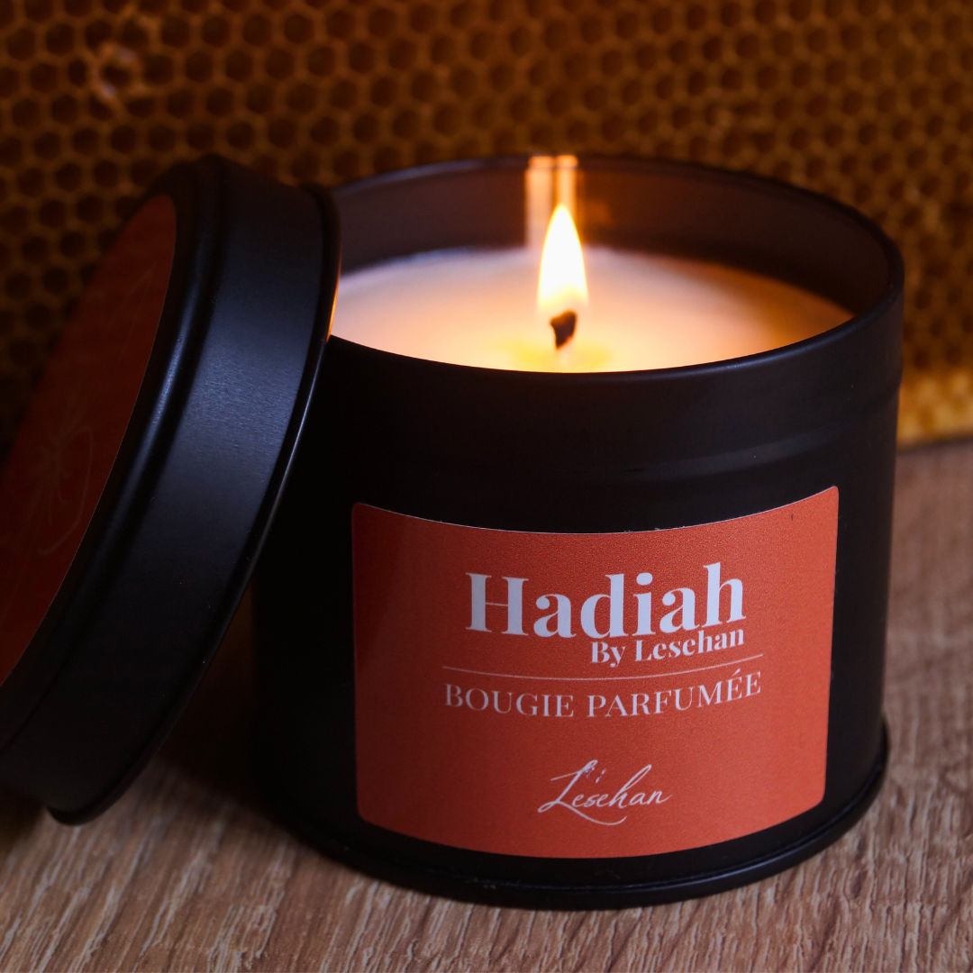 bougie parfumée artisanale
huile de massage naturelle
parfum d’ambiance maison
brume d’oreiller relaxante
sels de bain naturels
produits bien-être artisanaux
idée cadeau bien-être
coffret détente
senteur naturelle
fabrication locale française